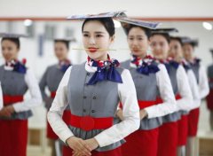 高铁、地铁乘务员与空姐专业就业前景怎么样?月薪多少? 